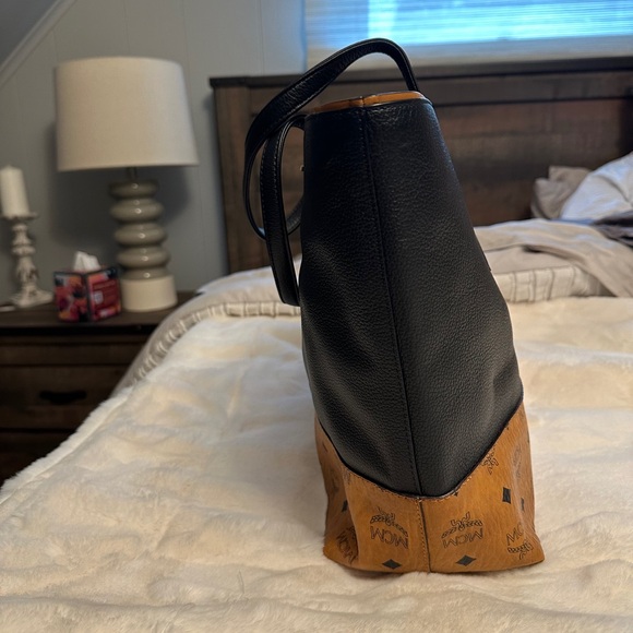 NWT MCM - Picture 3 of 9